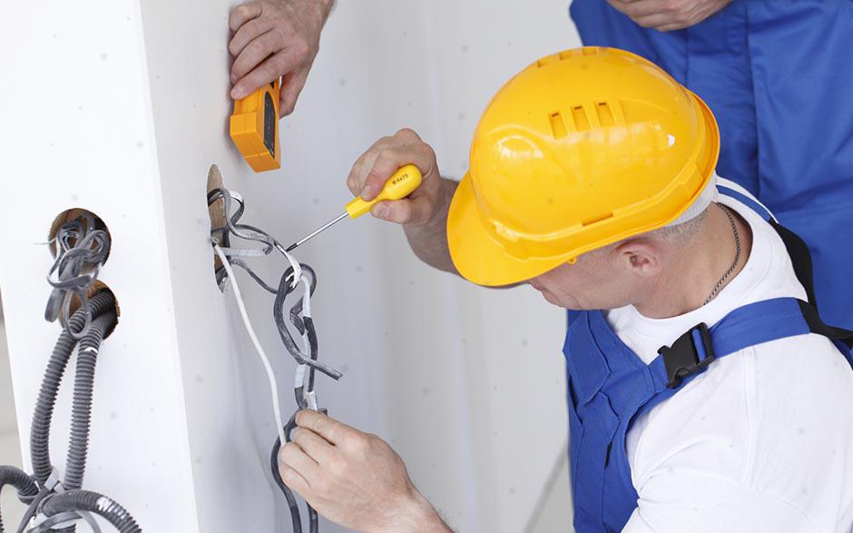 électricien installateur Paris 2
